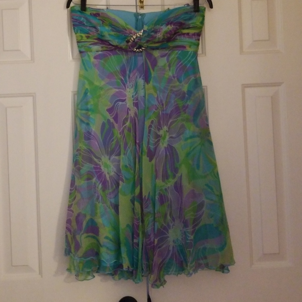 Amazing Tadashi dress